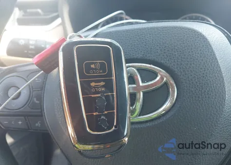 2019 Toyota Rav4 Xle z USA, uszkodzony, nr VIN 2T3P1RFV2KW062100